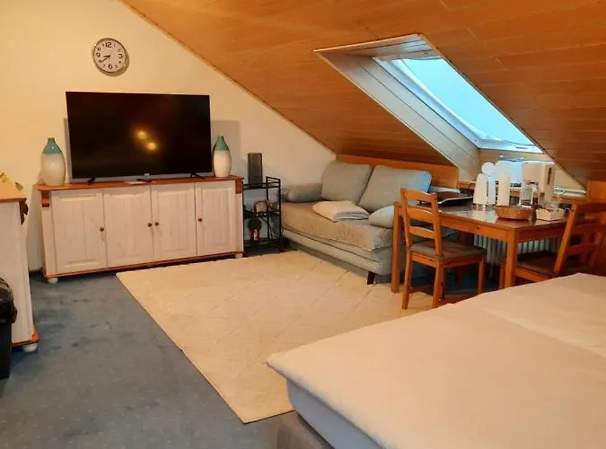 In Augsburg-haunstetten Проживання в сім'ї Аугсбург